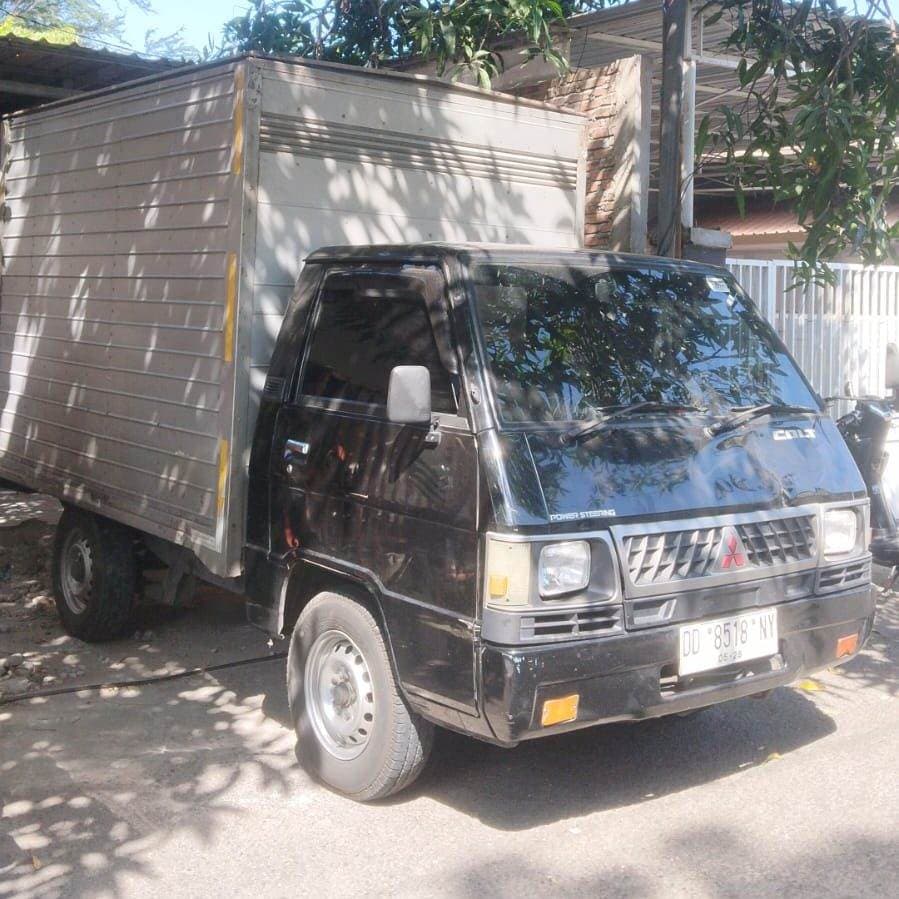 Mitsubishi L300 armada IALOG
